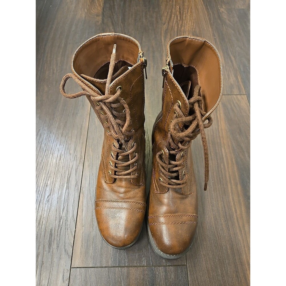 Brash Woman's Boot Shoe Size 10 Brown Zipper Sides Leather Rubber Sole Boots